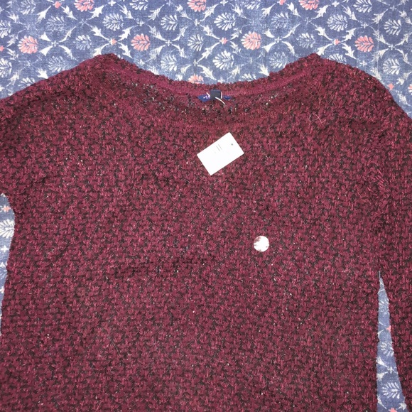 Aeropostale sweater - Picture 3 of 3